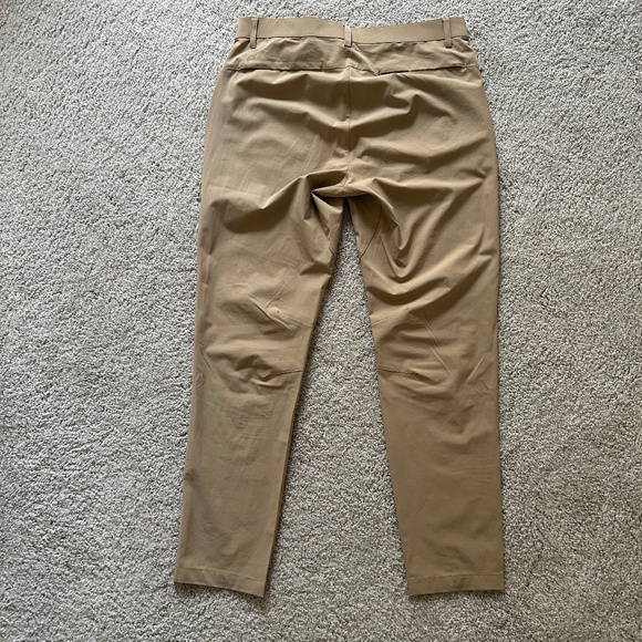 Men’s Fabletics The Don Trouser Slim Fit Khaki Sz 32 - Picture 4 of 6